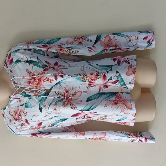 La Blanca Flyaway Orchid Rashguard Swimsuit Top - Picture 3 of 12